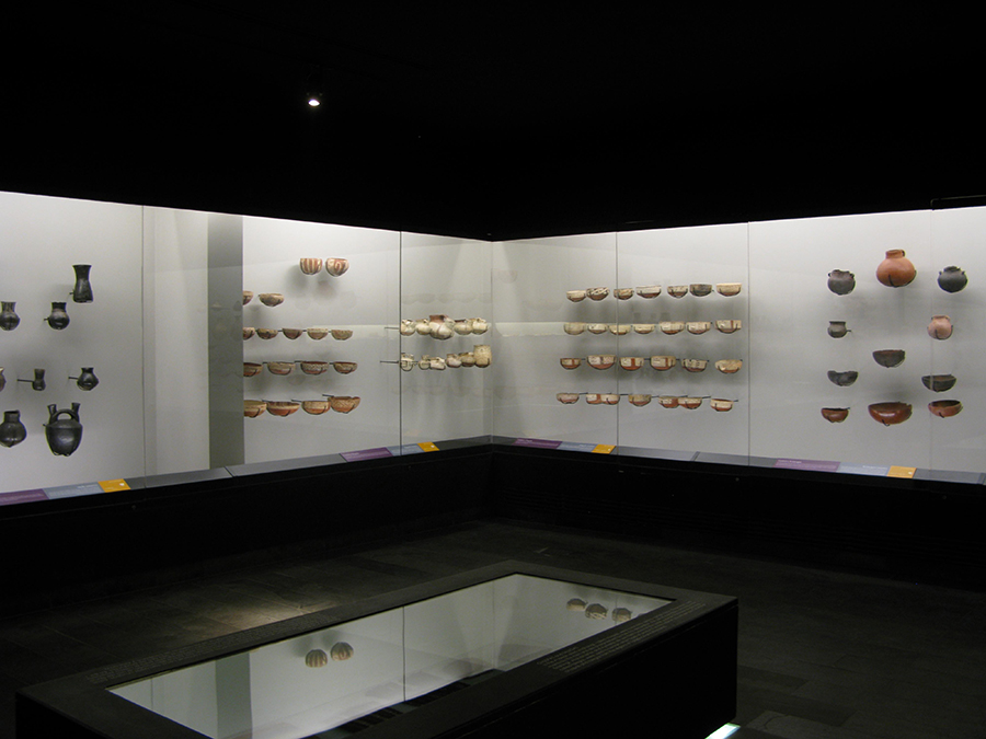 vista de la exposición “Chile Indígena” (2010-2015) en Sala MAS del MAVI.